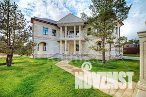 Дом 1291м², 3-этажный, участок 20 сот.