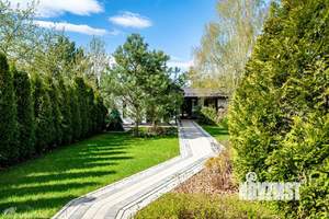 Таунхаус 254м², 2-этажный, участок 6 сот.