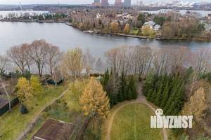 Коттедж 480м², 3-этажный, участок 30 сот.