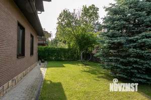 Дом 259м², 2-этажный, участок 6 сот.