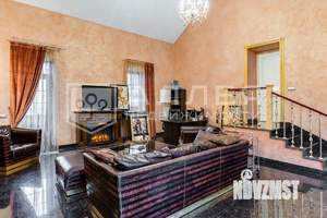 Коттедж 620м², 3-этажный, участок 15 сот.