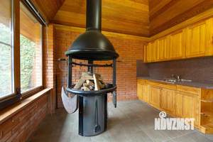 Дом 537м², 3-этажный, участок 12 сот.