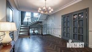 Таунхаус 420м², 3-этажный, участок 6 сот.