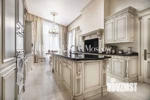 Коттедж 1000м², 2-этажный, участок 22 сот.