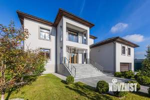 Дом 900м², 2-этажный, участок 18 сот.