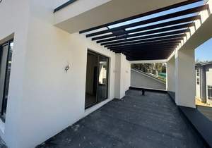 Дом 176м², 2-этажный, участок 6 сот.