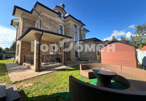 Дом 627м², 2-этажный, участок 16 сот.