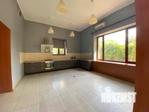 Дом 758м², 4-этажный, участок 12 сот.