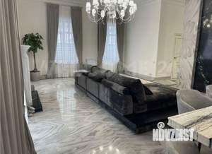 Таунхаус 270м², 3-этажный, участок 3 сот.