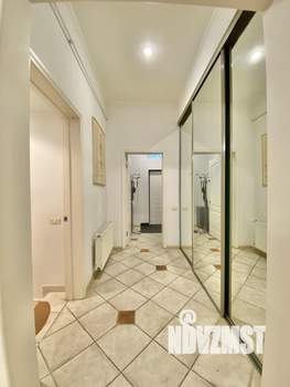 Таунхаус 290м², 3-этажный, участок 4 сот.