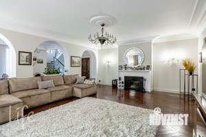 Дом 638м², 2-этажный, участок 46 сот.