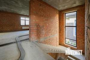 Коттедж 348м², 2-этажный, участок 9 сот.