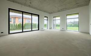 Дом 878м², 3-этажный, участок 15 сот.