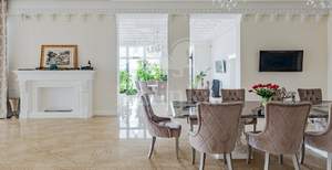 Дом 1663м², 3-этажный, участок 0 сот.