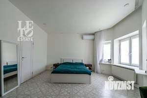 Таунхаус 260м², 3-этажный, участок 2 сот.