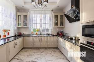 Дом 266м², 2-этажный, участок 12 сот.