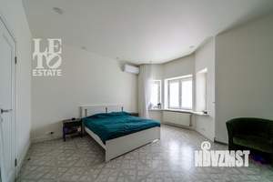 Таунхаус 260м², 3-этажный, участок 2 сот.