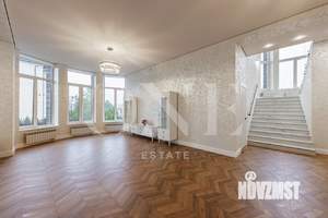 Дом 515м², 2-этажный, участок 14 сот.