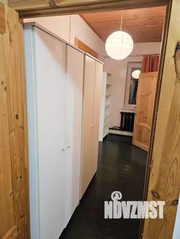 Дом 240м², 3-этажный, участок 10 сот.