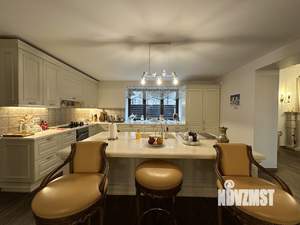 Коттедж 1000м², 3-этажный, на длительный срок, 