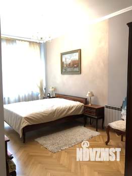 Коттедж 290м², 2-этажный, на длительный срок, 