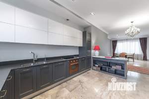 Таунхаус 270м², 4-этажный, на длительный срок, 