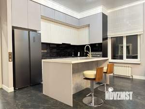 Таунхаус 200м², 3-этажный, на длительный срок, 