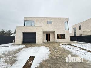 Дом 244м², 2-этажный, на длительный срок, 