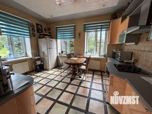 Дом 325м², 2-этажный, на длительный срок, 