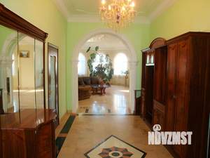 Коттедж 650м², 4-этажный, на длительный срок, 