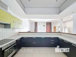 Таунхаус 490м², 4-этажный, на длительный срок, 