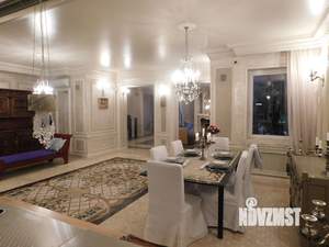 Таунхаус 364м², 3-этажный, на длительный срок, 