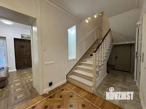 Коттедж 485м&sup2;, 3-этажный, на длительный срок, 