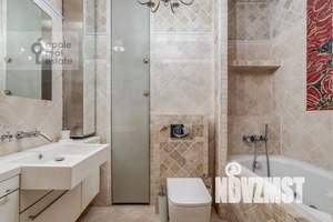 Таунхаус 364м&sup2;, 3-этажный, на длительный срок, 