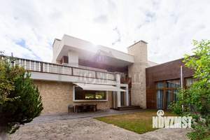 Дом 1000м², 2-этажный, посуточно, 