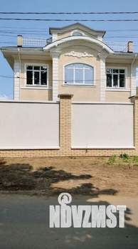 Дом 250м², 3-этажный, на длительный срок, 