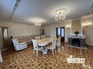 Коттедж 200м², 3-этажный, на длительный срок, 