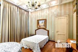 Дом 650м², 3-этажный, посуточно, 