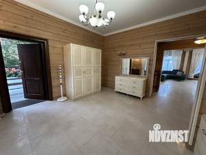 Таунхаус 300м², 3-этажный, на длительный срок, 