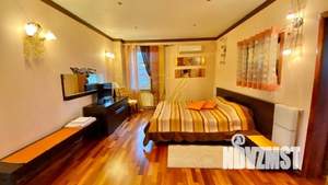 Дом 750м², 3-этажный, посуточно, 