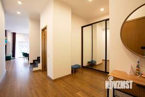 Дом 250м², 2-этажный, на длительный срок, 