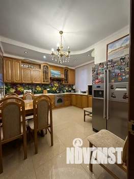 Дом 330м², 3-этажный, посуточно, 