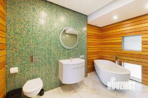 Дом 750м&sup2;, 3-этажный, посуточно, 