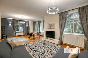 Дом 250м², 2-этажный, на длительный срок, 