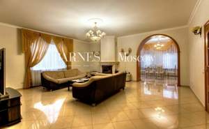 Дом 500м², 3-этажный, на длительный срок, 