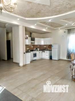 Дом 240м², 2-этажный, на длительный срок, 