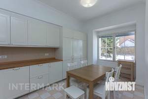 Таунхаус 260м², 2-этажный, на длительный срок, 