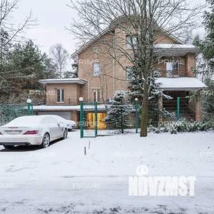 Коттедж 590м&sup2;, 2-этажный, на длительный срок, 