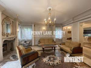 Таунхаус 364м&sup2;, 2-этажный, на длительный срок, 