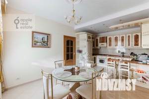 Дом 320м&sup2;, 3-этажный, на длительный срок, 